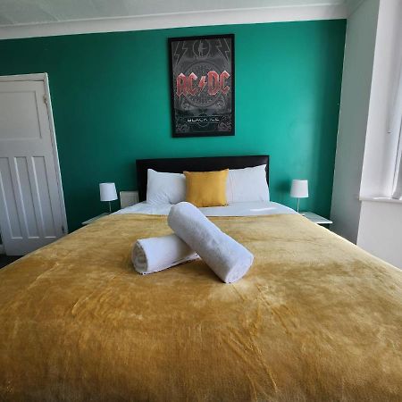 Solihull Shared House Acocks Green Esterno foto