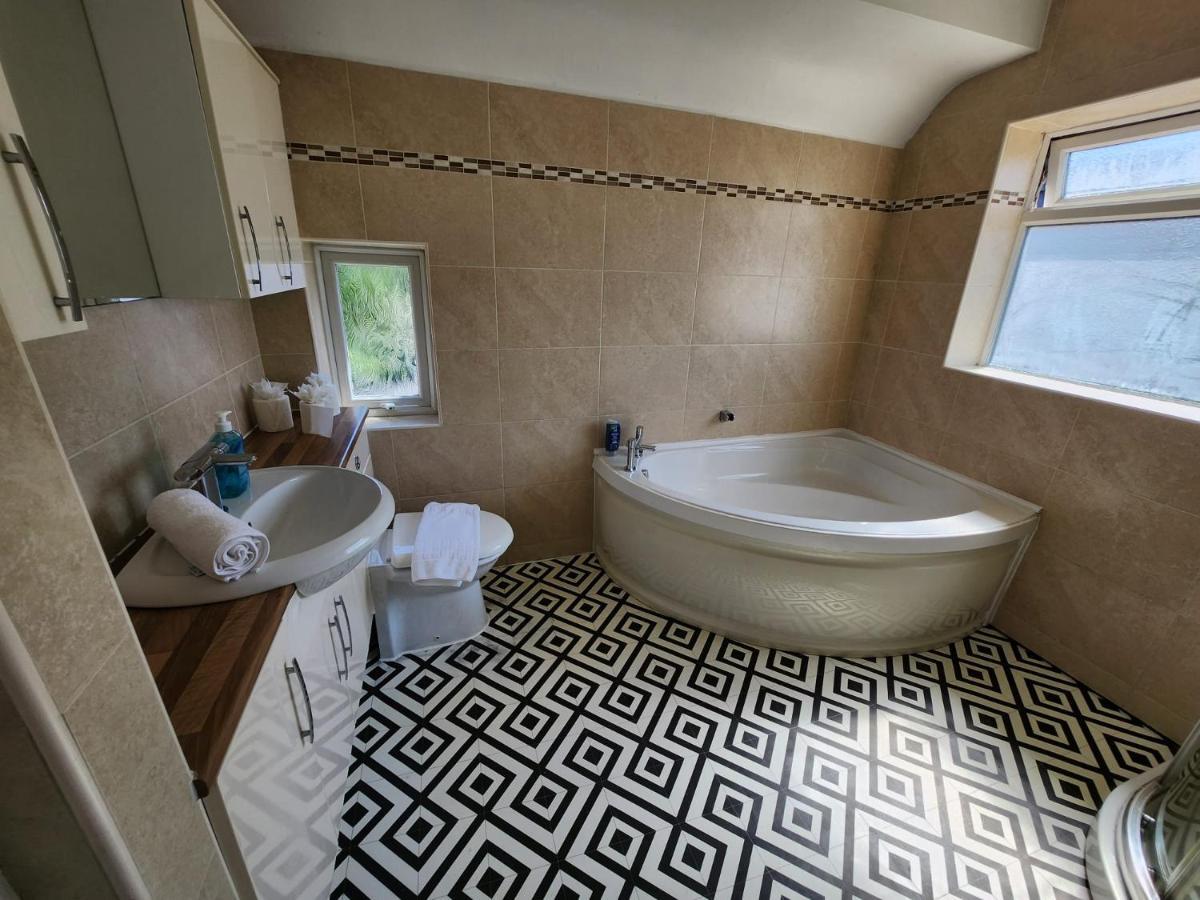 Solihull Shared House Acocks Green Esterno foto