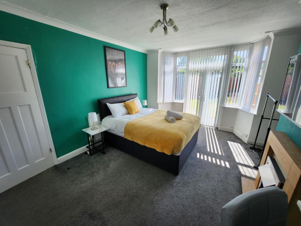 Solihull Shared House Acocks Green Esterno foto