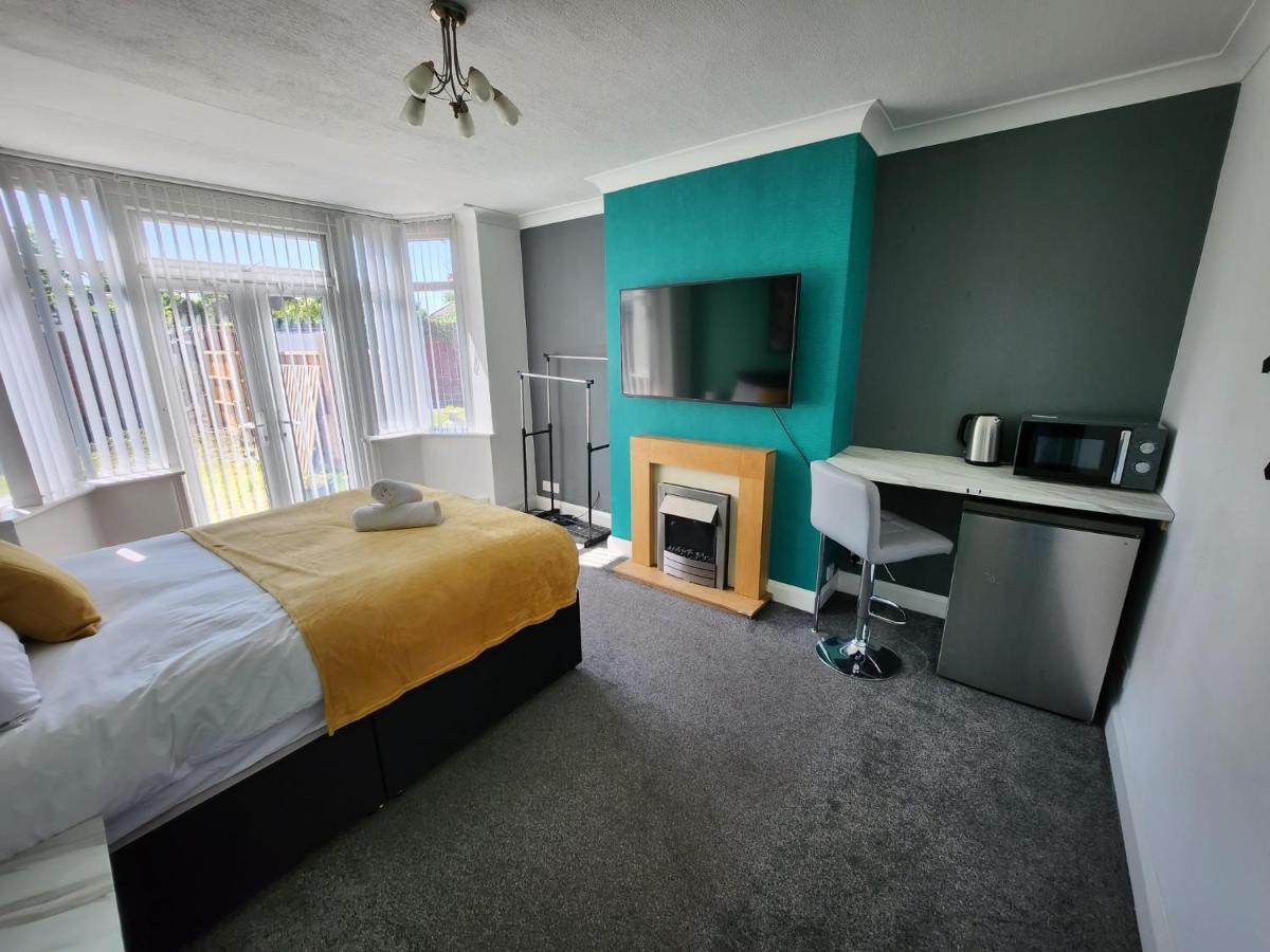Solihull Shared House Acocks Green Esterno foto
